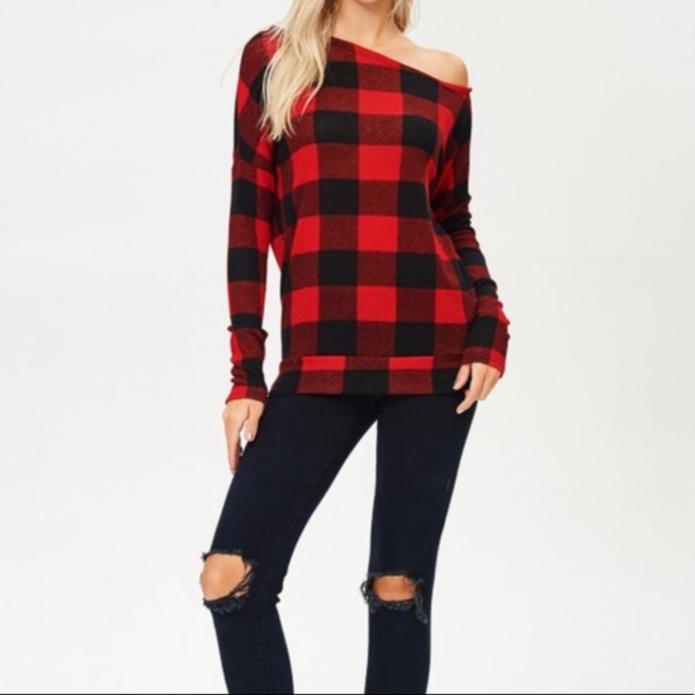 🌹Coming Soon🌹Sexy Off Shoulder Buffalo Check Top